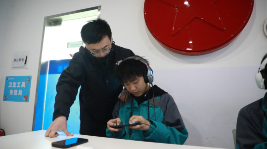 <b>青訓(xùn)營少年李雨涵：熱血電競，追夢職業(yè)之路</b>