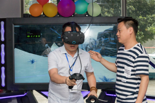 新華互聯網科技VR師資培訓日志:名企參觀體驗