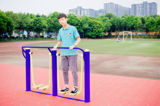 花無重開日,人無再少年