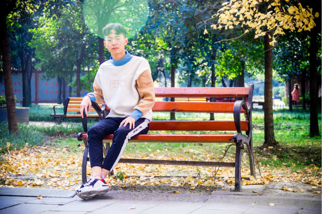 一見鐘情的電競見之不忘，思之如狂