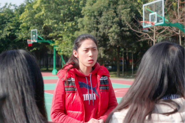 四川新華班主任特輯:新華人的一天——王倩老師