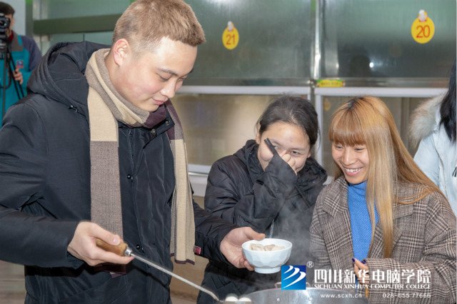 團團圓圓慶元宵,四川新華玩出新花樣
