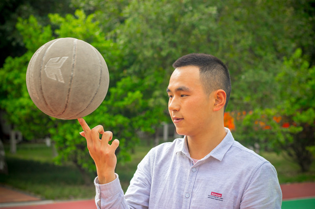 高中輟學,看“職場小白”如何“技能在手,天下可走”