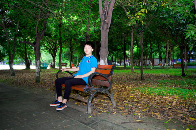 高中畢業(yè)學(xué)什么有前途？做互聯(lián)網(wǎng)時(shí)代的白領(lǐng)！