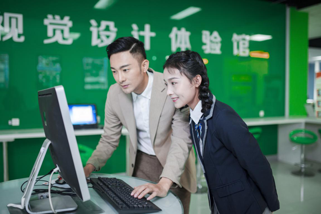 新華百家企業項目實戰 課堂與企業需求零距離