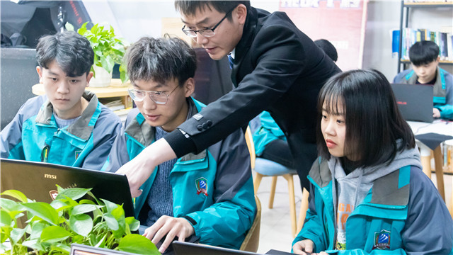 398名同學成功注冊學籍,這是他們選擇新華的理由!