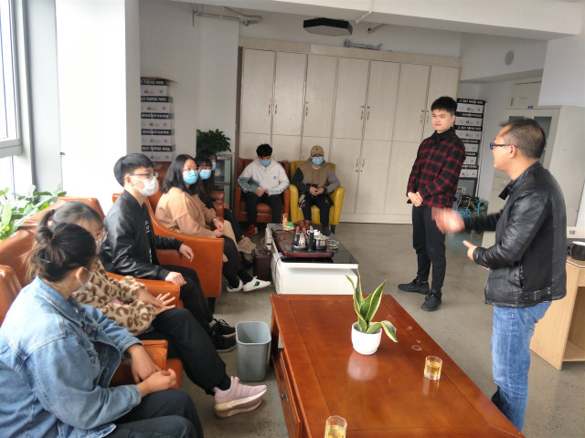 新華研學(xué)游,擇企就業(yè)更舒心!