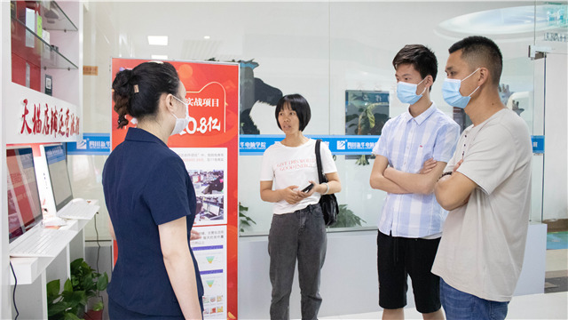 5?1嗨學季｜四川新華五一試學體驗營火爆開營！