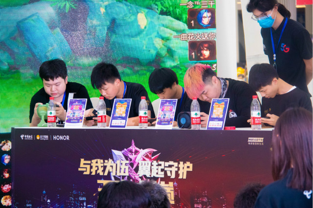 電競少年又雙叒叕奪得冠軍,新華行走中的冠軍!