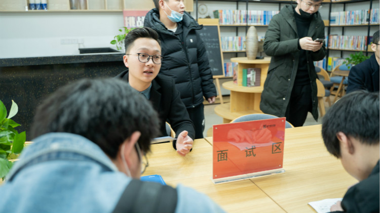 “筑夢新華·技贏未來”四川新華春季雙選會即將拉開帷幕!