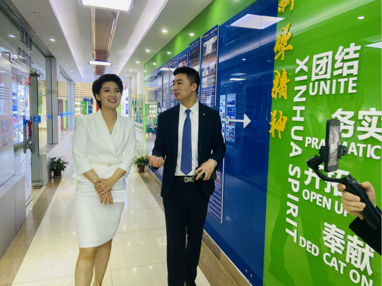 四川新華電腦學院雙選會現場,人才爭奪戰正式打響!