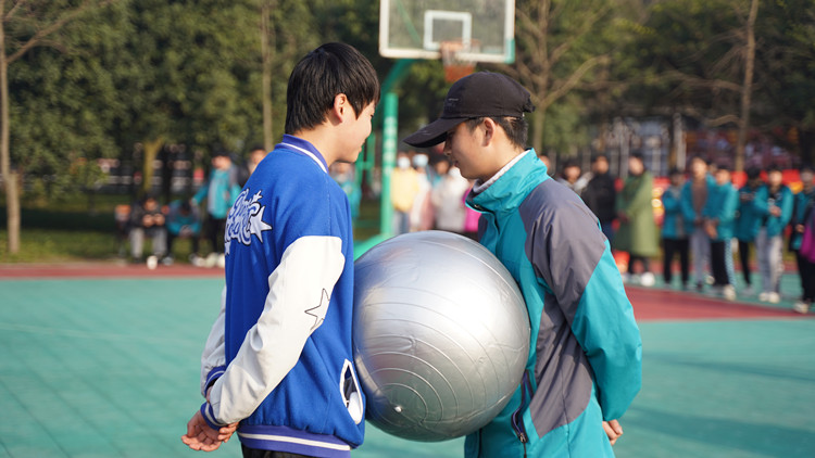 超“燃”運動會!成都新華冬季運動會“圖”擊現場!