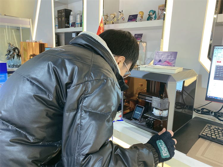 打工太辛苦擇校再讀，用技術與實力逆襲