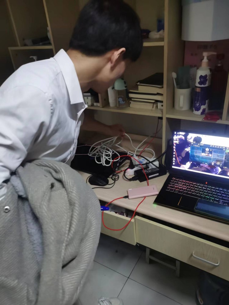筑牢安全防線,建設新華校園
