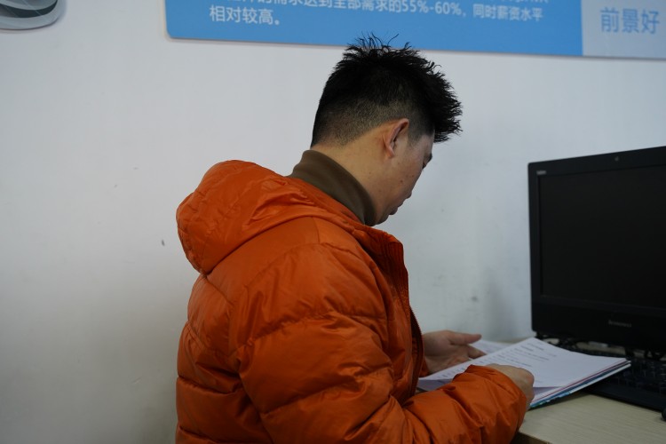桃李滿天下,春暉遍四方