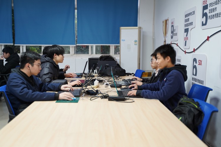 優秀學子|重返母校,再拾夢想