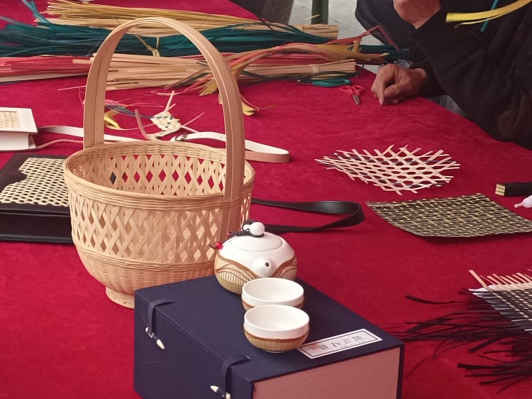 卯兔接福鬧元宵,遺風佳韻匯佳節