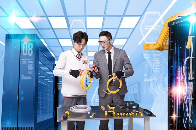 活動預告丨全國技術能手梁嘉偉即將做客新華，帶領學子筑夢新征程