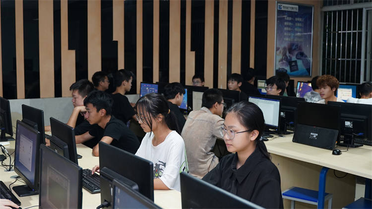 軍訓后開學第一周,一起來看活力滿滿的大家