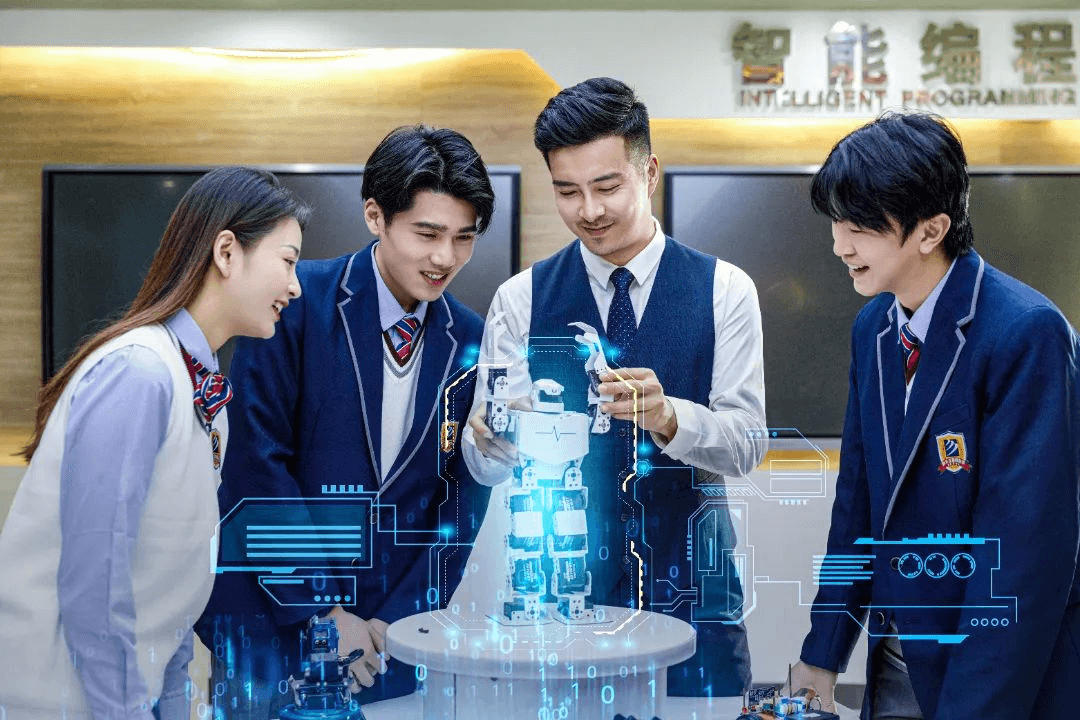 成都新華高級技工學(xué)校2024年夏秋季招生簡章