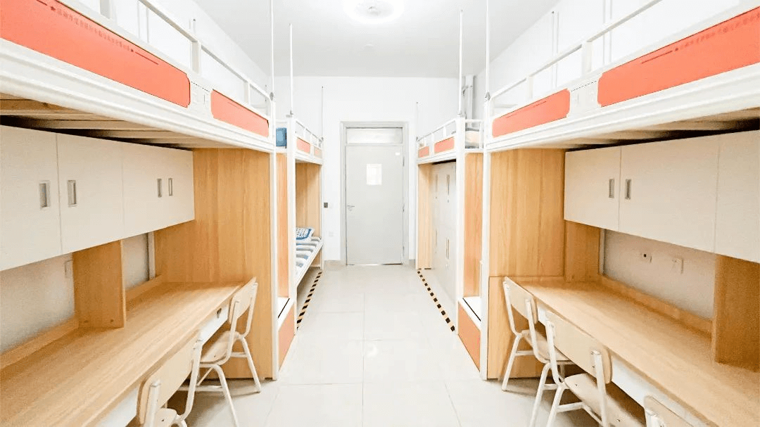 開學季!在成都新華開啟不一樣的校園生活
