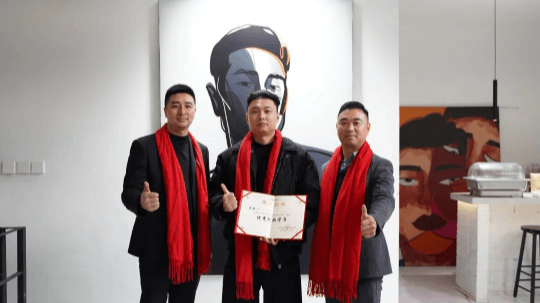 <b>優秀校友反哺母校,共建校企合作新基地</b>