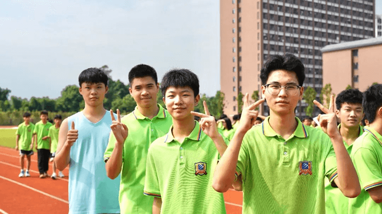 成都新華,這些關鍵詞帶你解鎖美好校園生活